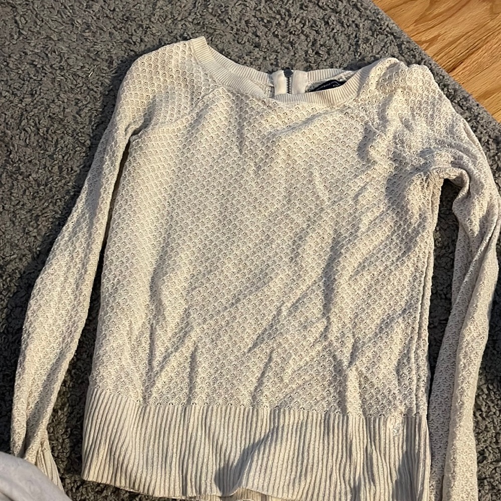 American eagle knit sweater